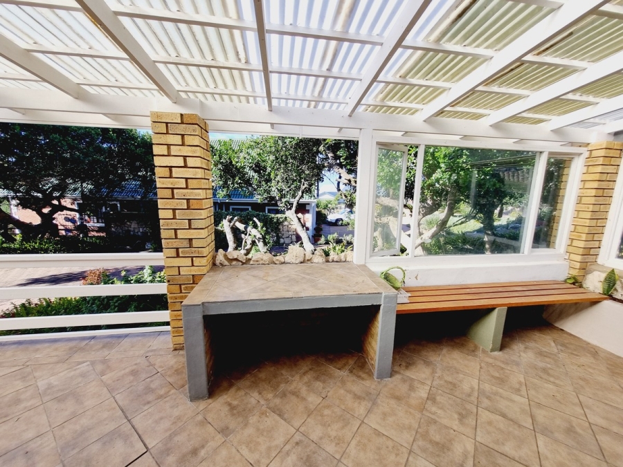 3 Bedroom Property for Sale in Stilbaai Wes Western Cape